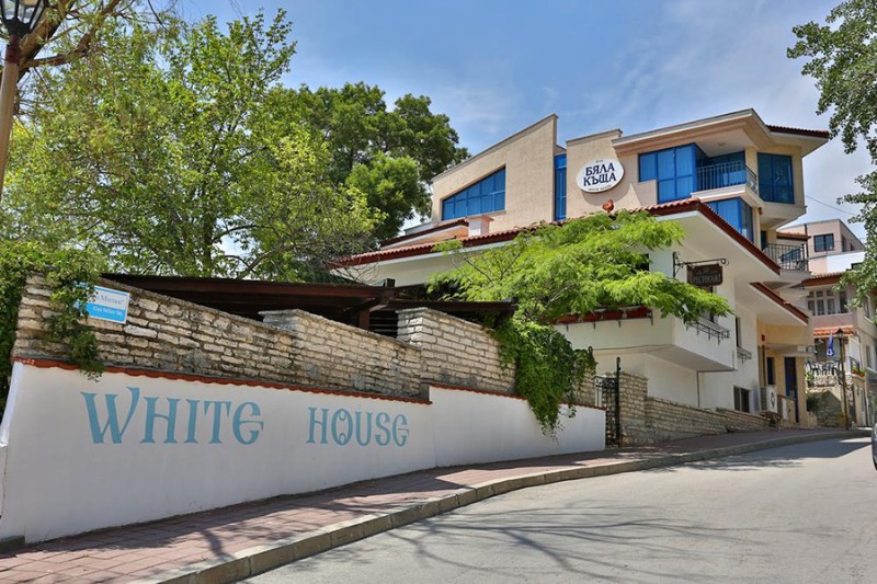 White-House_Balchik-6